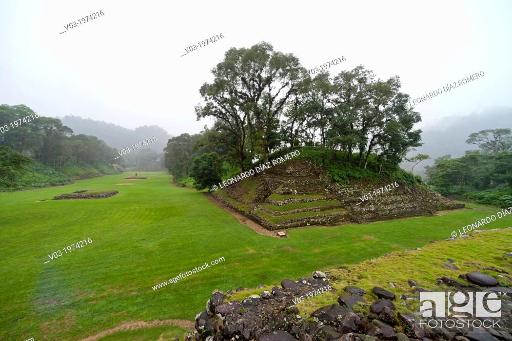 Stock Photo: Totonaca ruins named: ""El Huajilote"", near Filobobos River, Veracruz, Mexico.