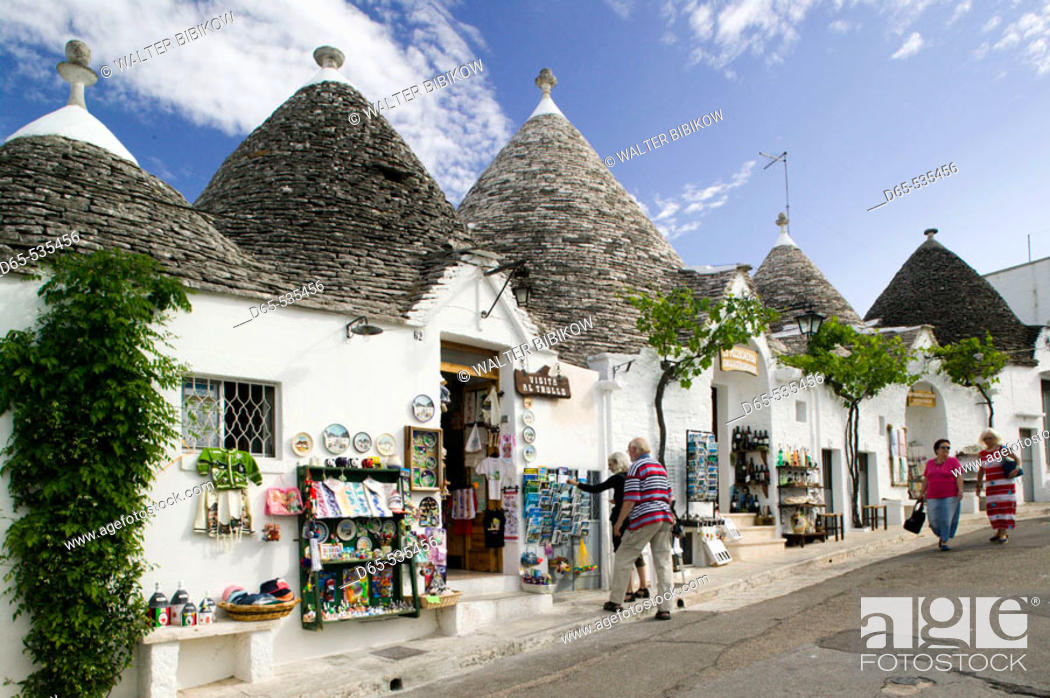 Stock Photo: Terra dei Trulli-Unesco World Heritage Site, Tourists/Shoppers, Alberobello. Puglia, Italy.