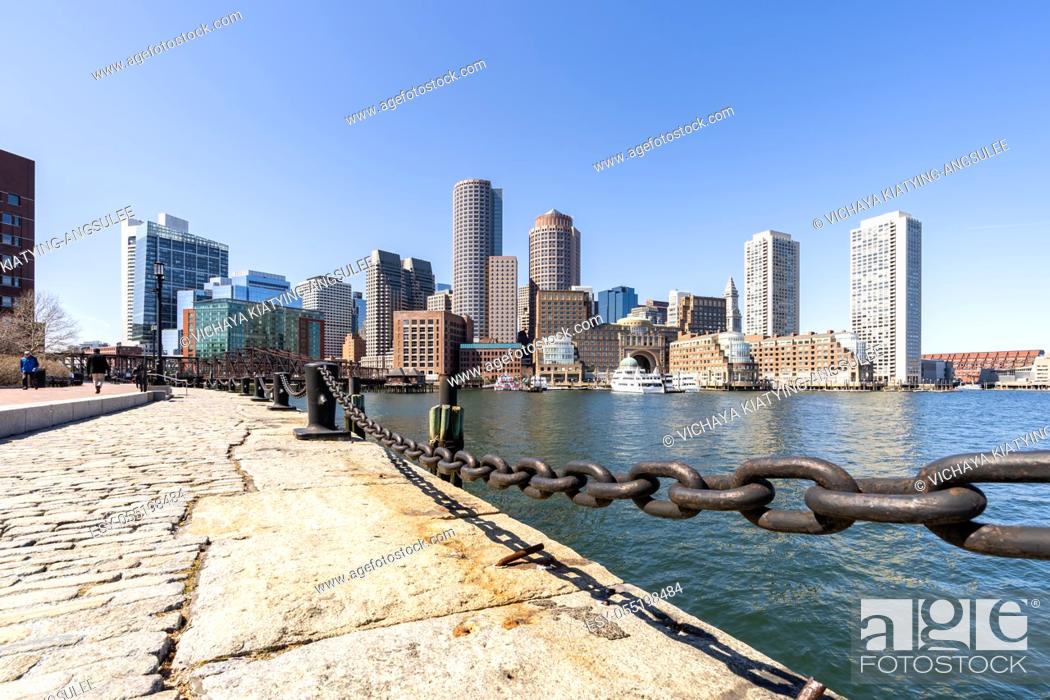 Imagen: Boston Downtown skylines building cityscape at Boston city, MA, USA.