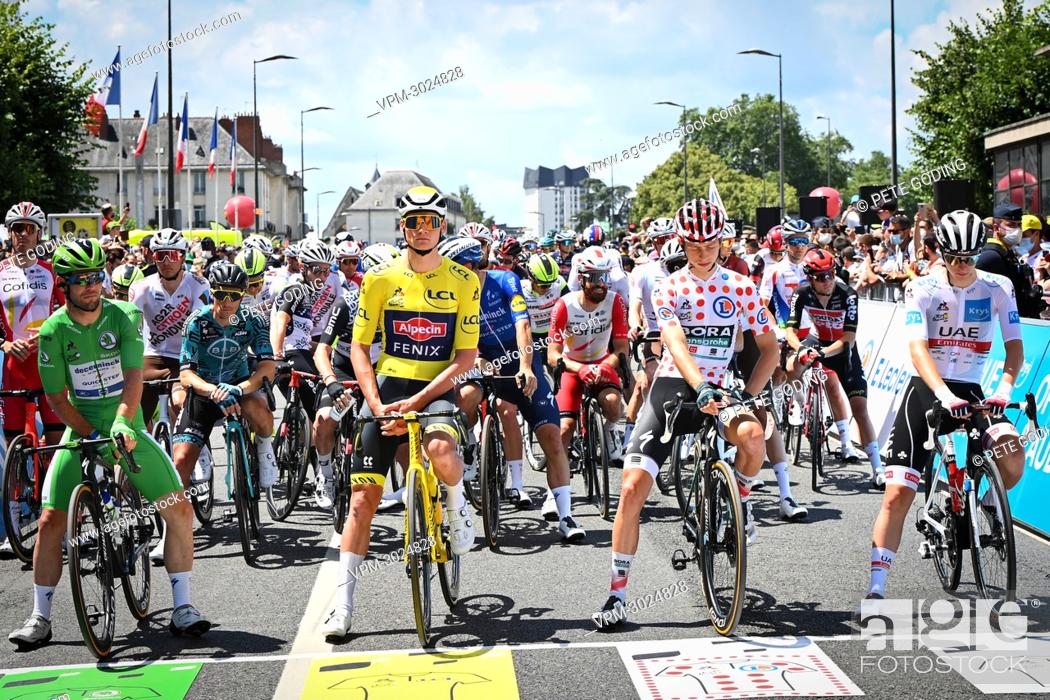 Stock Photo: British Mark Cavendish of Deceuninck - Quick-Step wearing the green jersey, Dutch Mathieu van der Poel of Alpecin-Fenix wearing the yellow jersey.