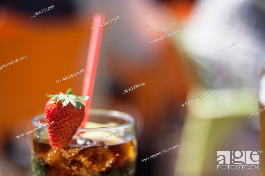 Stock Photo: Cold drink on the beach.