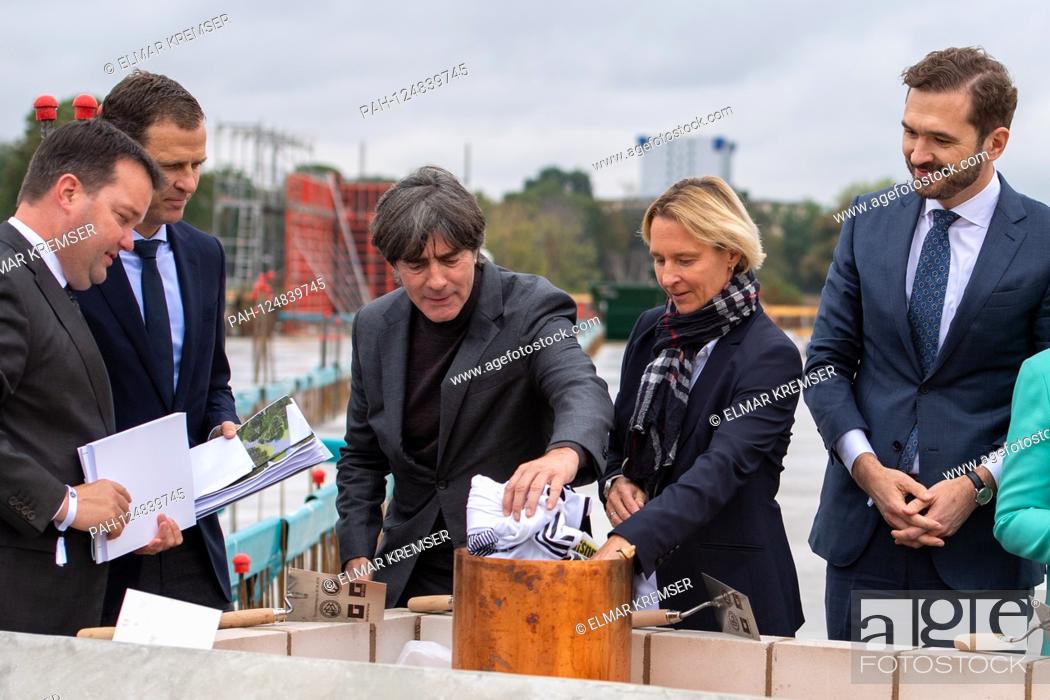 Stock Photo: From left to right Stephan OSNABRUEGGE, (OsnabrÃ-gge, Treasurer, DFB), Oliver BIERHOFF (Manager, GER), Joachim LOEW (Löw, Jogi, coach coach, GER).