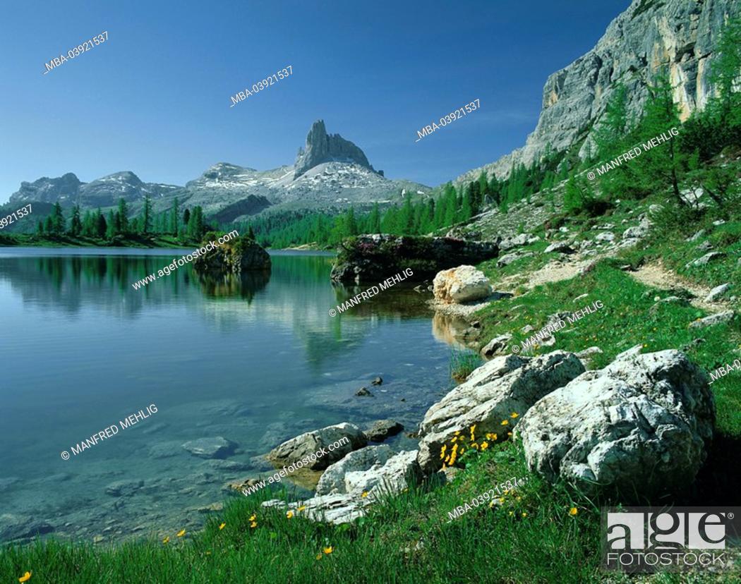 Stock Photo: Italy, Venetien, Dolomites, Croda di Lago, North-Italy, mountain scenery, mountains, lake, mountain lake, mountain-world, high mountain regions, nature.