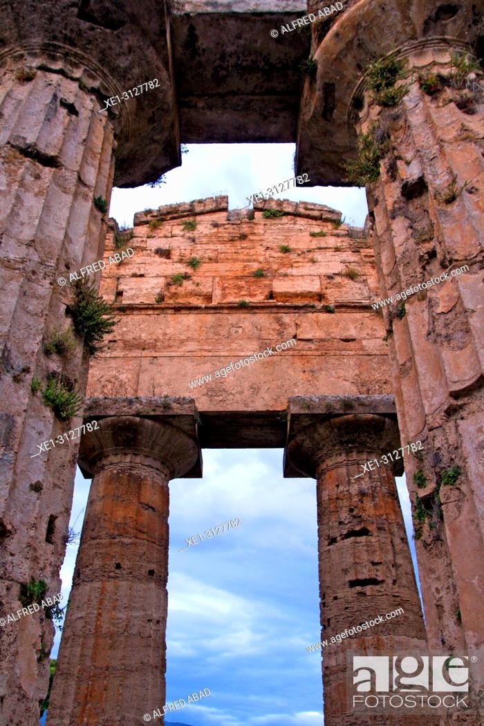 Stock Photo: doric columns, Temple of Hera, archaeological park, Paestum, Italy.