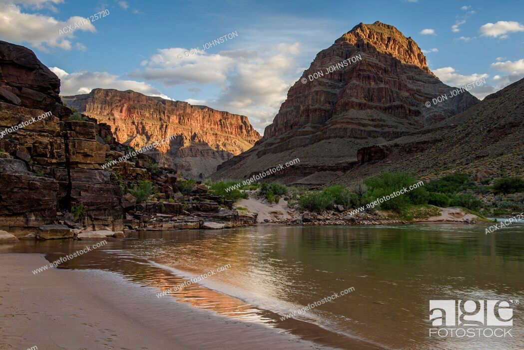 Stock Photo: The Grand Canyon at dawn at 214 Mile Creek, Grand Canyon National Park, Arizona, USA.