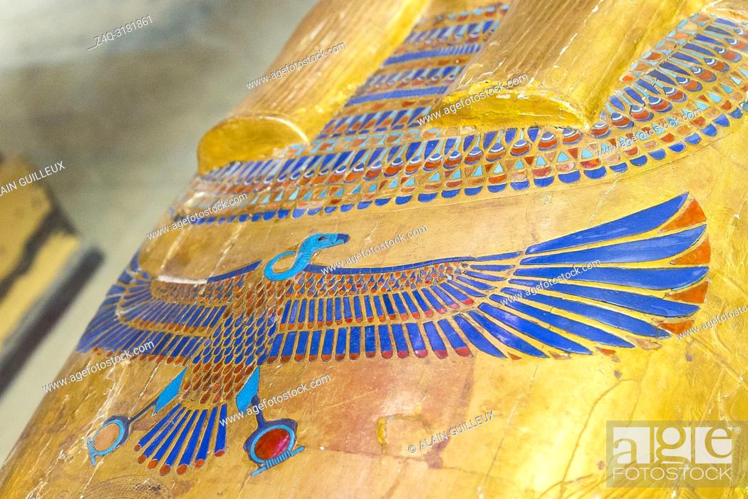 Stock Photo: Egypt, Cairo, Egyptian Museum, from the tomb of Yuya and Thuya in Luxor, detail of the mummy-shaped inner coffin of Yuya : Usekh collar and Nekhbet vulture.