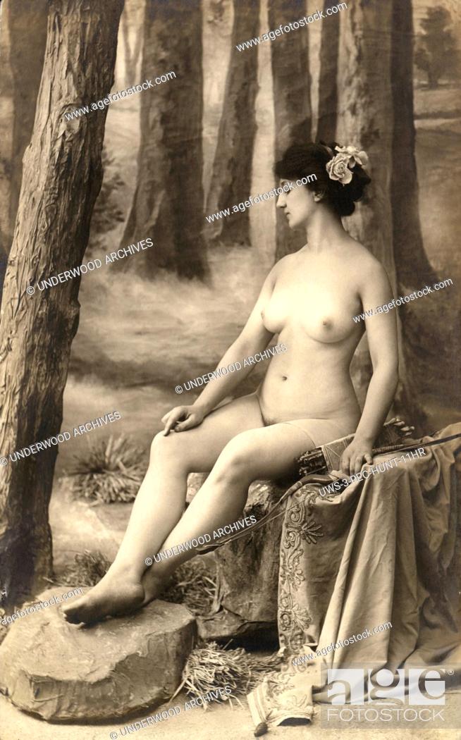 Artemiss - nude photos