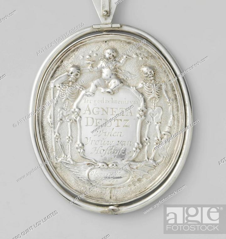 Stock Photo: Death of Agneta Deutz, Lady of Hofdijk, Medal or plaque of silver, made on the occasion of the death of Agneta Deutz, Lady of Hofeijk, enclosed in a metal ring.