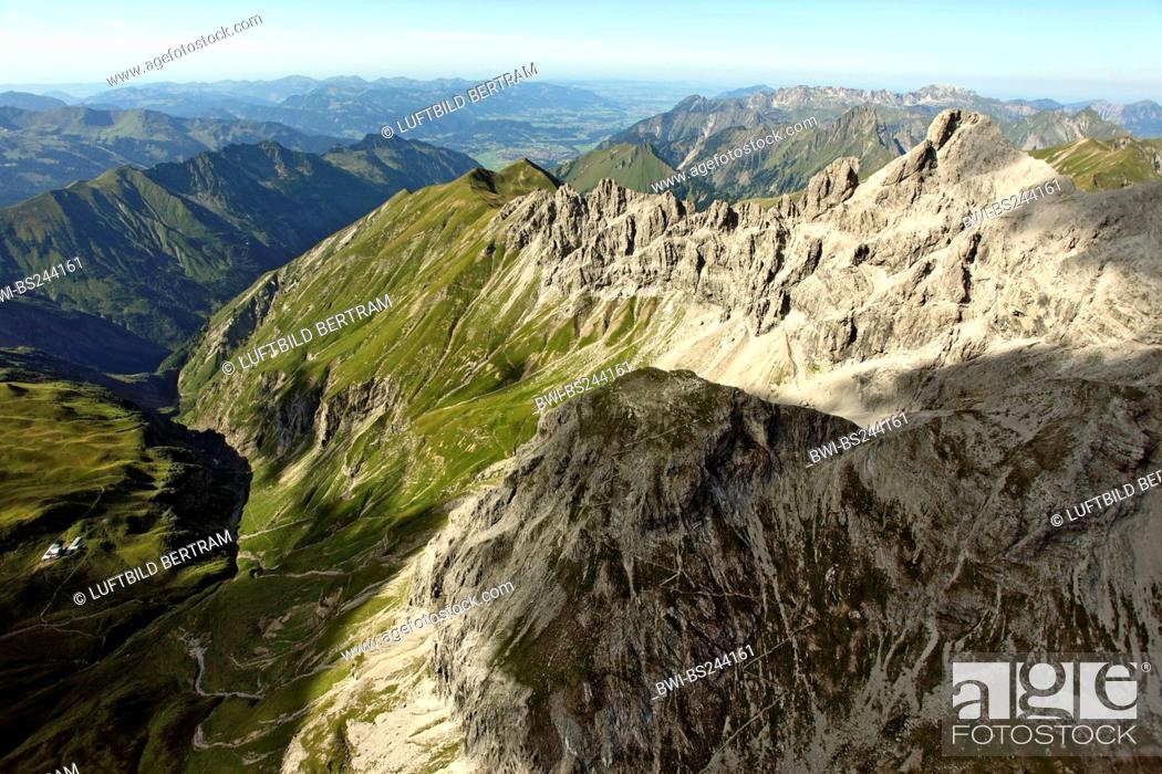 Stock Photo: Maedelegabel mountain and surrounding mountains, view to southwest, Germany, Bavaria, Allgaeuer Alpen.
