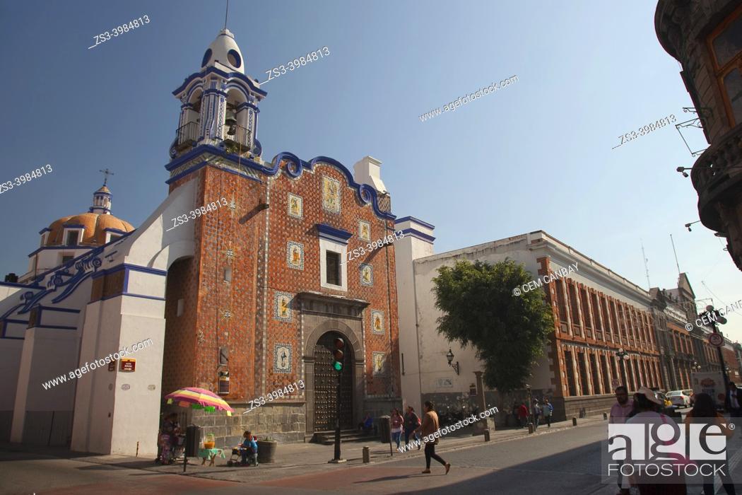Stock Photo: View to the Parroquia De San Marcos Evangelista-San Marcos Church at the historic center, Cholula, Puebla State, Mexico, Central America.