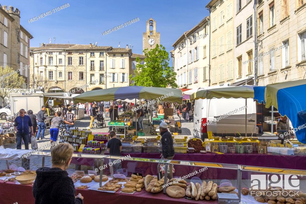 Stock Photo: France, Gard, Bagnols sur Ceze, market day.