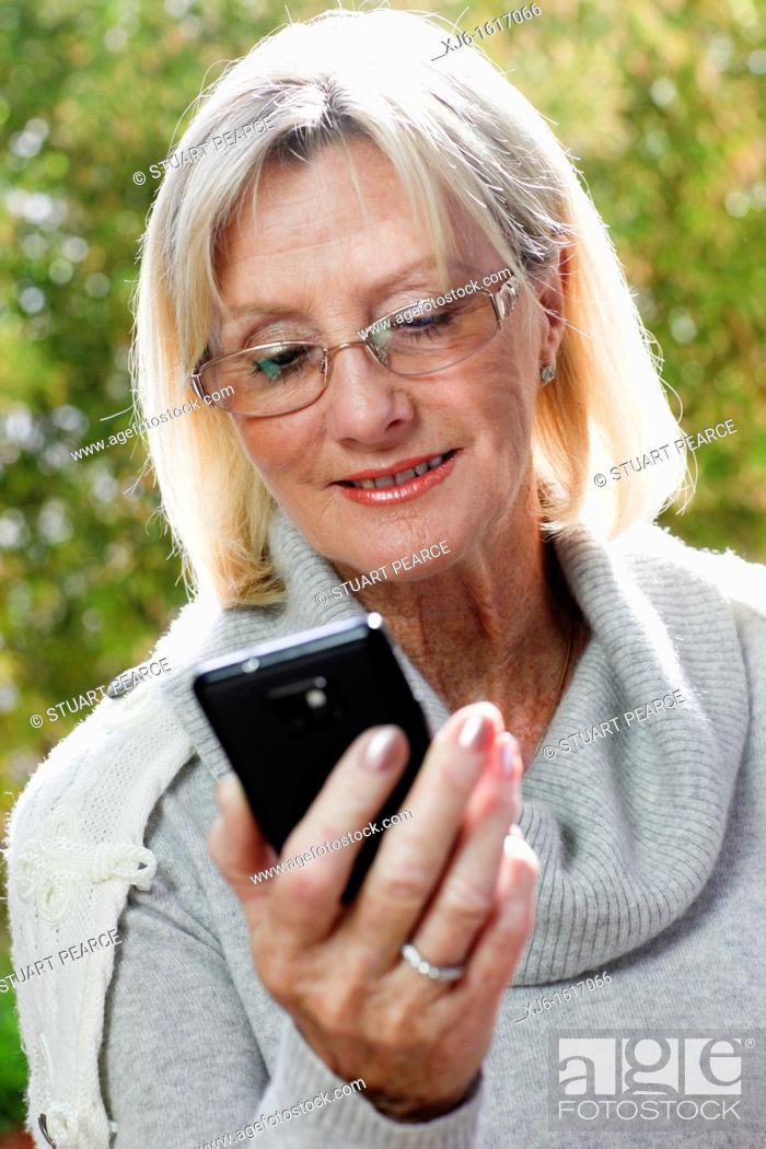 Most Active Seniors Dating Online Service In Fl