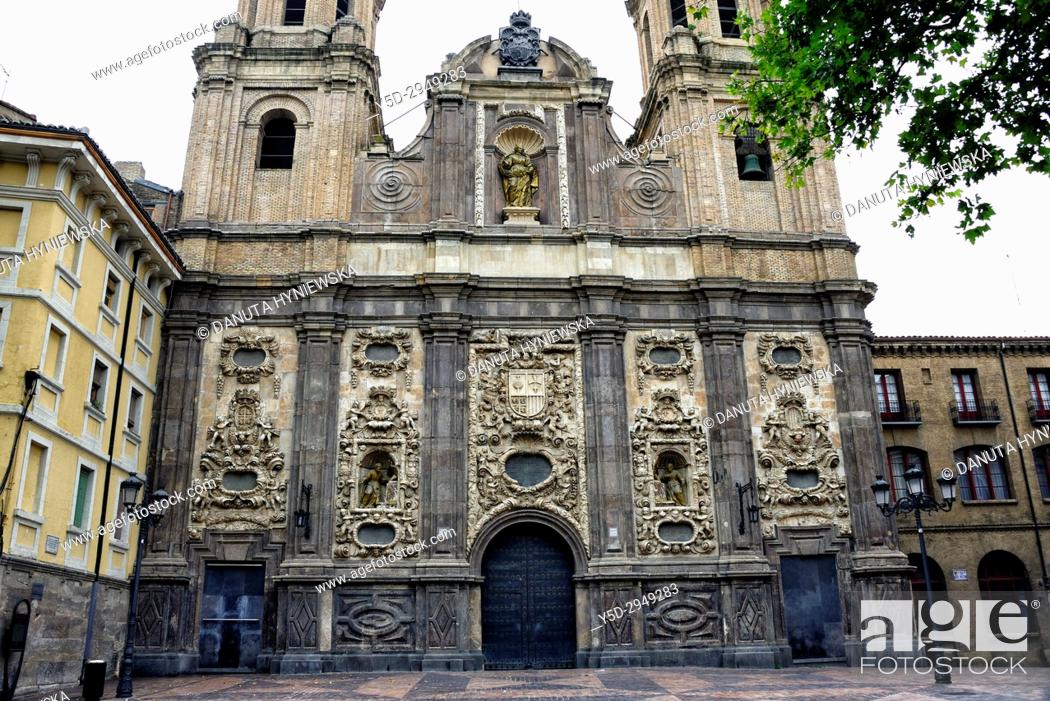Plaza de la Justicia, Iglesia de Santa Isabel de Portugal commonly known as  San Cayetano, Zaragoza, Stock Photo, Picture And Rights Managed Image. Pic.  Y5D-2949283 | agefotostock
