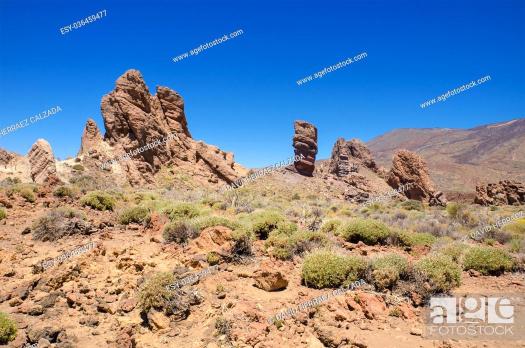 Stock Photo: Roques de Garcia, famous volcanic landscape in Teide National Park, Tenerife, Canary islands, Spain.