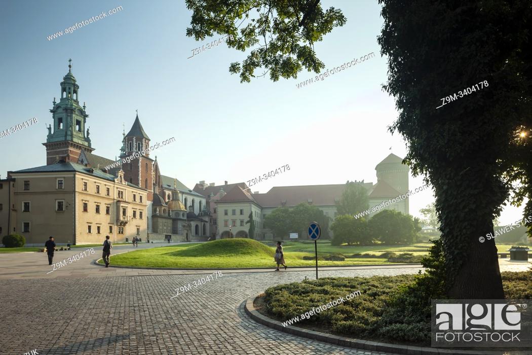 Stock Photo: Summer morning at Wawel Royal Castle in Krakow, Poland.