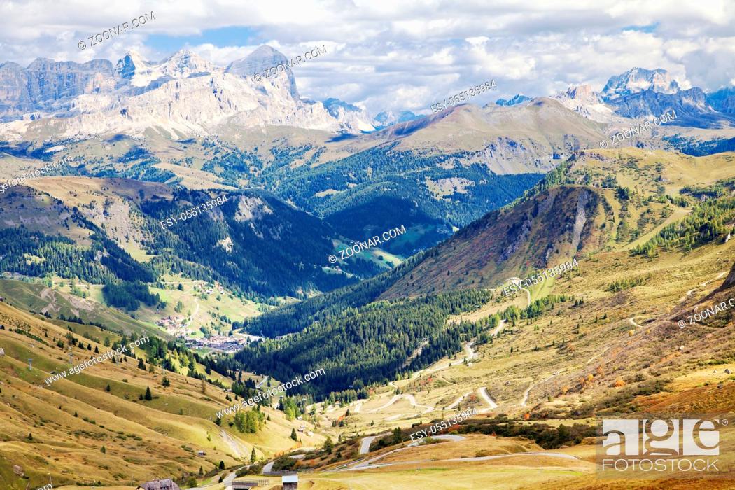 Stock Photo: Dolomites mountains landscape on a sunny autumn day.