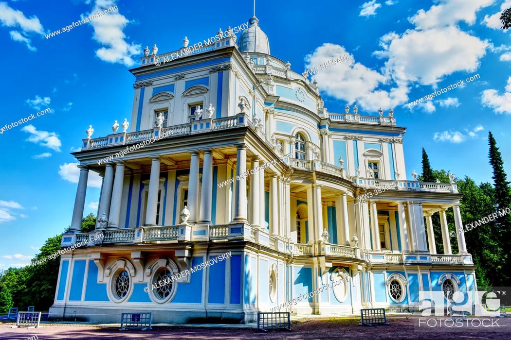 Stock Photo: Sledge House facade. Brilliant example of baroque architecture. Oranienbaum Lomonosov Russia.