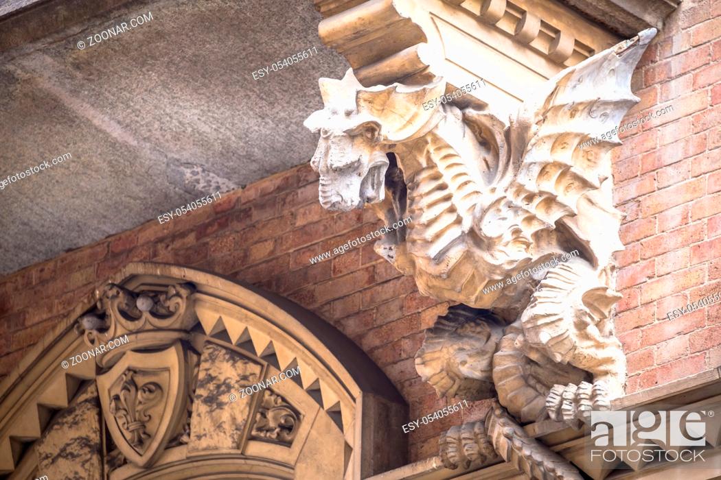Stock Photo: Turin, Corso Francia, Casa dei Draghi/Palazzo della Vittoria von Gottardo Gussoni (art nouveau house). Dragon detail on the facade.