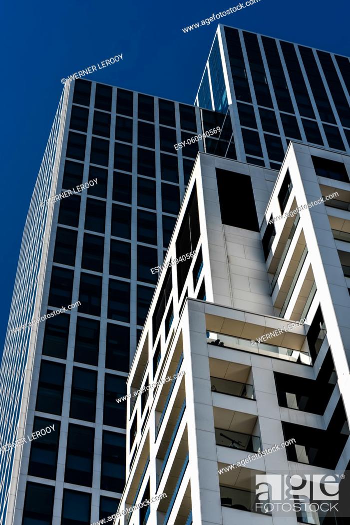 Imagen: Frankfurt am Main, Hesse - Germany: Abstract view on modern office buildings in the financial district.