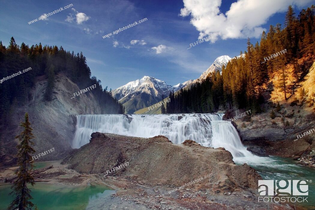 Stock Photo: Wapta Falls, Kicking Horse River, Yoho National Park, British Columbia, Canada.