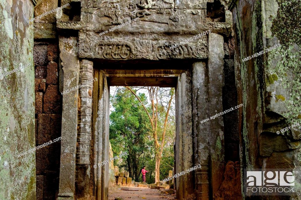 Stock Photo: Cambodia, Preah Vihear province, temples complex of Koh Ker, dated 9 to 12th century, temple of Prasat Thom or Prasat Kompeng.