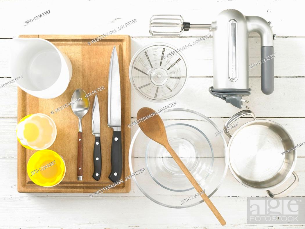 Stock Photo: Kitchen utensils for a cream dessert.