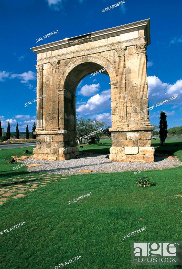 Stock Photo: Arc de Bera', Tarragona (Tarraco, Unesco World Heritage List, 2000), Catalonia, Spain. Roman civilisation, 13 BC.