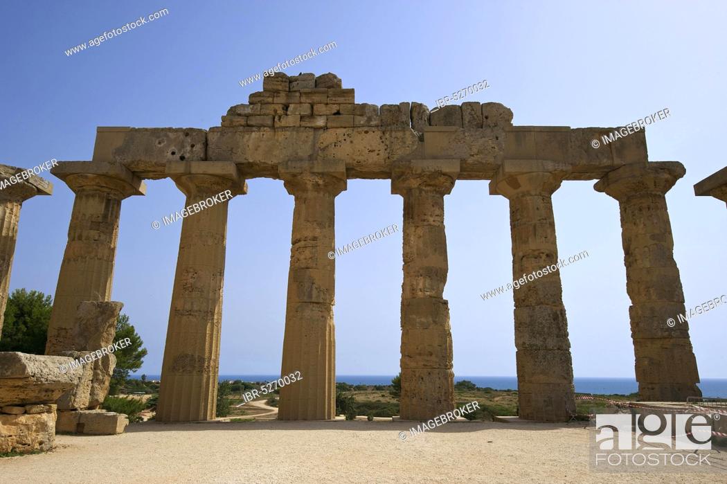 Stock Photo: Temple E, Temple of (Hera), Selinunte, Province of Trabant, Sicily, Italy, Europe.