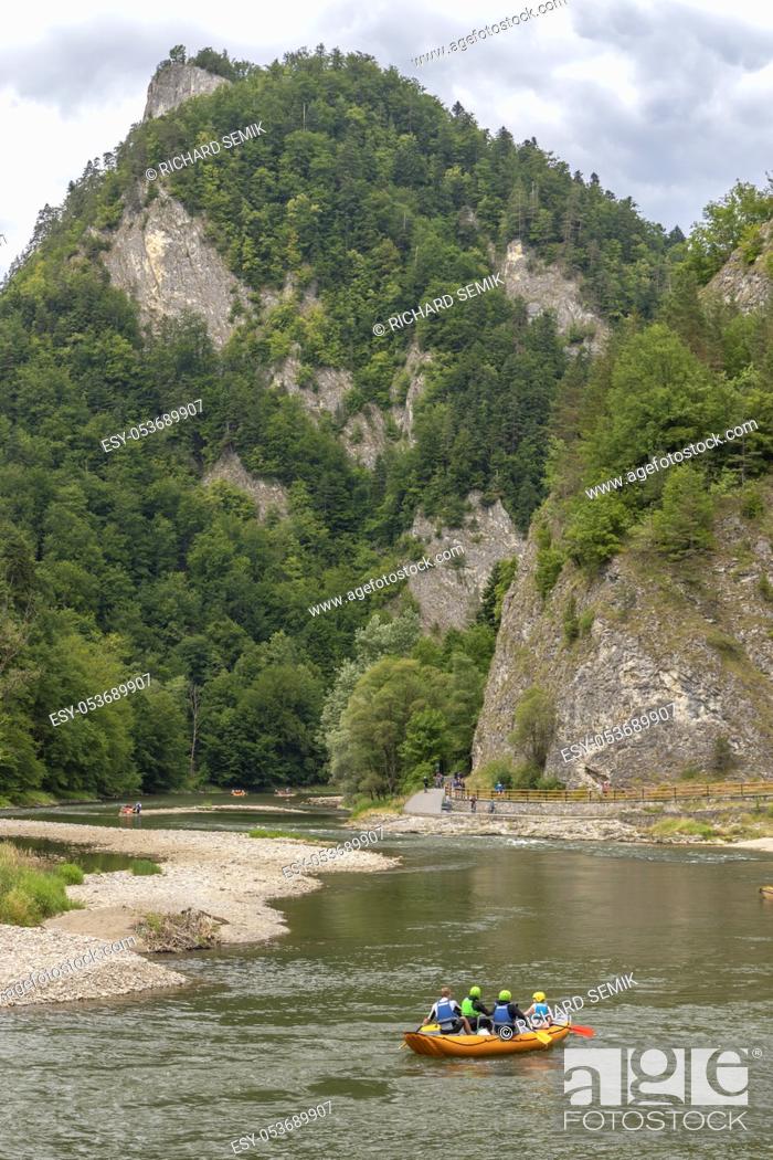 Stock Photo: River Dunajec in the Pieniny Mountains on the border of Slovakia and Poland.