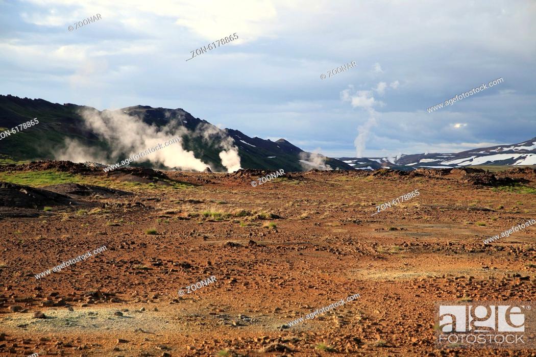 Stock Photo: Hochtemperaturgebiet Hverarönð Námafjall Island.