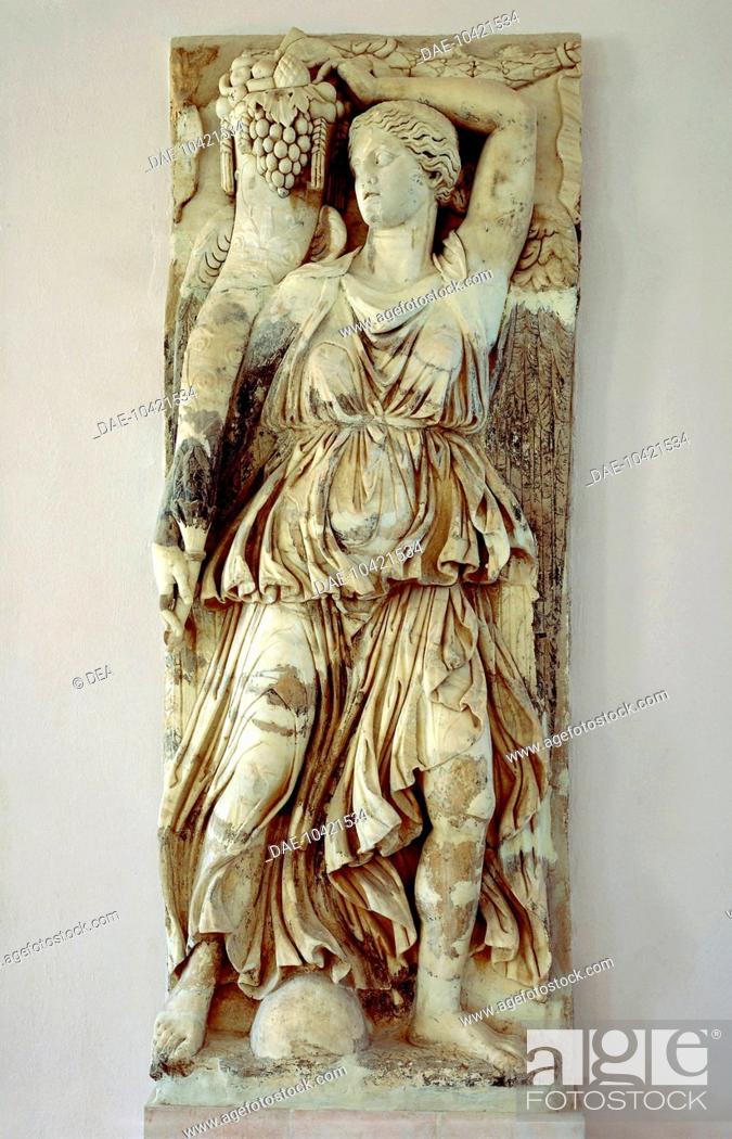 Stock Photo: Roman civilization, 1st century A.D. Statue of Emperor Augustus. From Basilica Giulia, Corinth. Detail.  Corinto, Museo Archeologico.