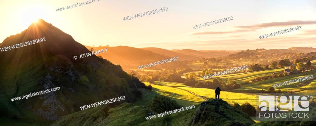 Stock Photo: Parkhouse hill sunrise, a small but distinctive hill in the county of Derbyshire, Peak District National park. Featuring: Parkhouse hill October sunrise Peak.