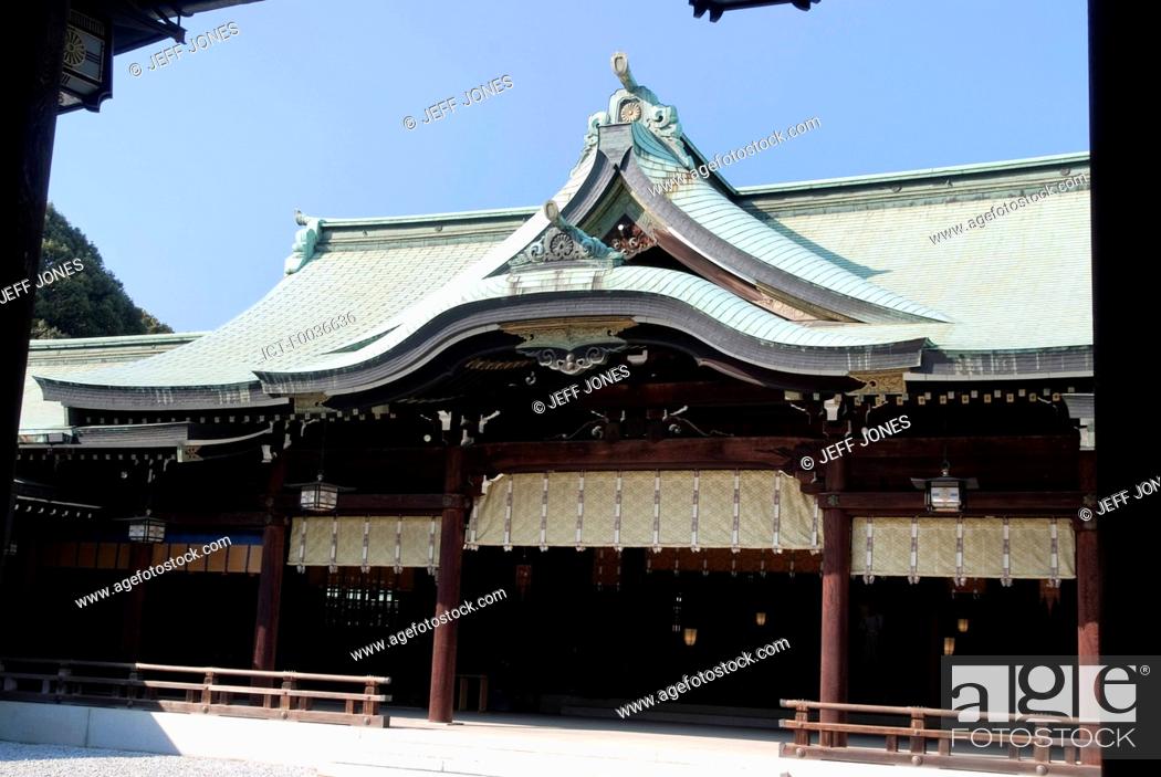 Stock Photo: Japan, Tokyo, Meiji-Jingu temple.