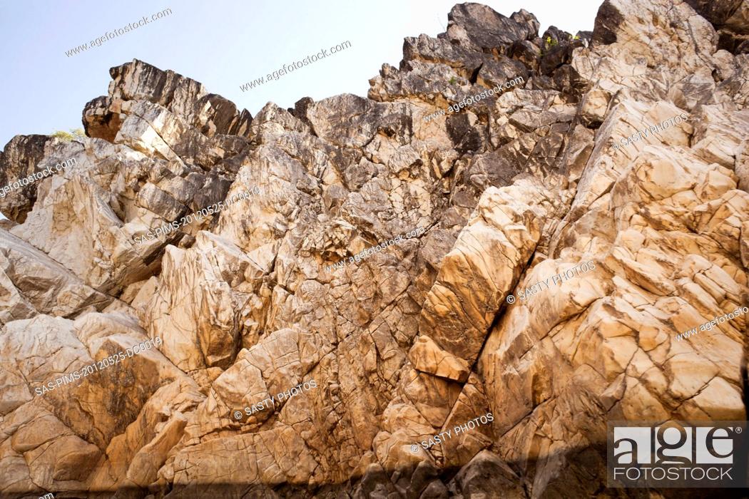 Stock Photo: Marble rocks alongside Narmada River, Bhedaghat, Jabalpur District, Madhya Pradesh, India.