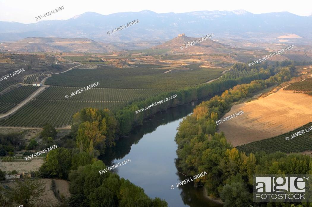 Stock Photo: Rio Ebro, La Estrella, San Asensio, La Rioja.