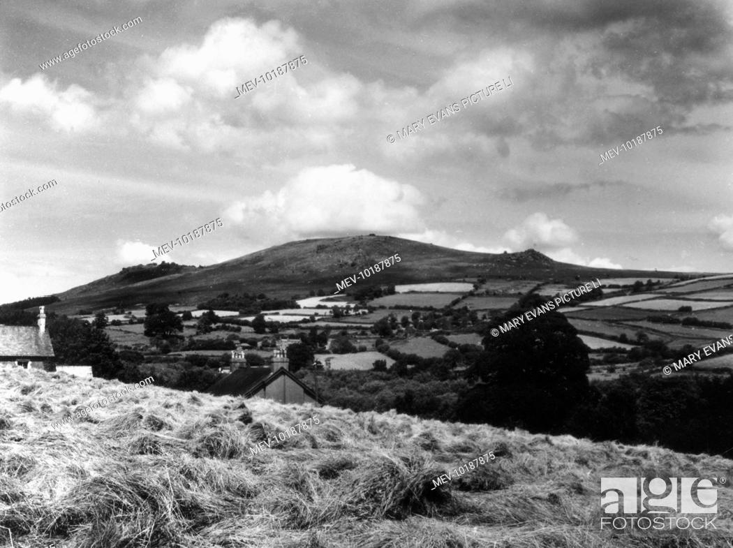 Stock Photo: A fine view of Bonehill Down, Dartmoor, Devon, England, viewed from near Widecombe-in- the-Moor.