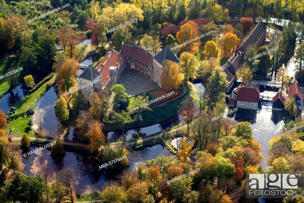 Stock Photo: Rheda Castle, Rheda Castle gardens, Roter Pfuhl (pond), Ems River, aerial view of Rheda-Wiedenbrück, Gütersloh (district).