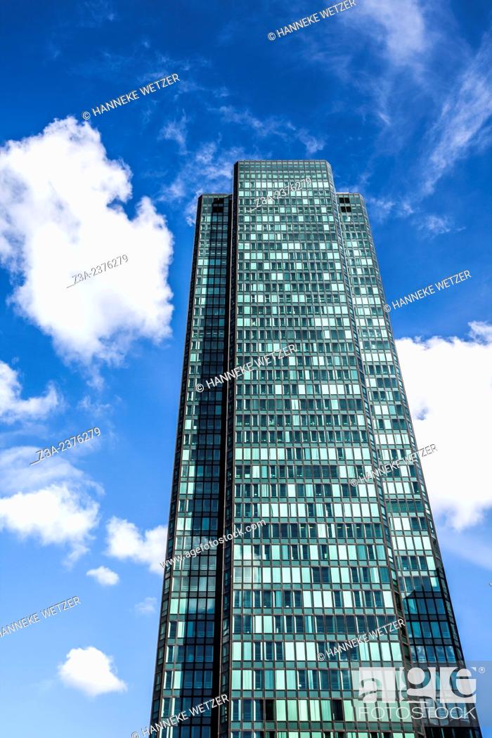 Stock Photo: Tour CB21, skyscraper of La Défense, Europe's largest purpose-built business district, Paris, France.