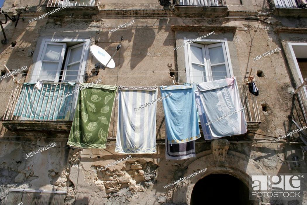 Stock Photo: Italy, Calabria, Tropea, residence, facade, detail, clothes line, towels, South-Italy, place, house, buildings, balcony, windows, balcony-doors, to, laundry.