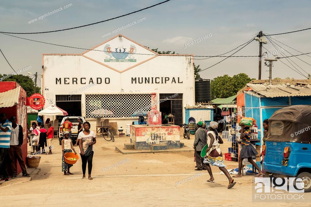 Stock Photo: Tuk Tuks near the Municipal Market, Vilanculos, Bazaruto Archipelago; Mozambique.