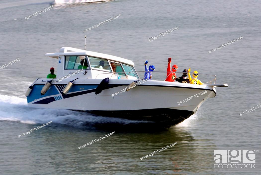 Well known characters from Disney's Cartoon channel ; the Power Rangers  arrive via Speed boat for a..., Stock Photo, Picture And Rights Managed  Image. Pic. DPA-MPD-121056 | agefotostock