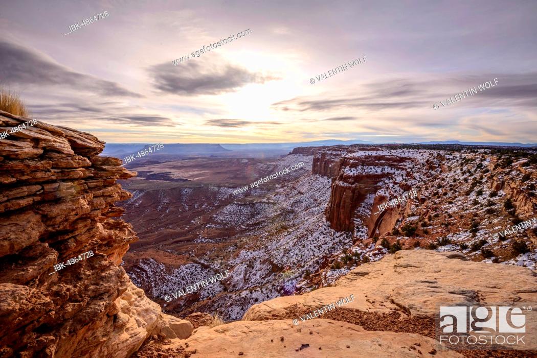 Stock Photo: View of erosion landscape from Grand View Point Overlook, rock formations, Monument Basin, White Rim, Island in the Sky, Canyonlands National Park, Utah, USA.