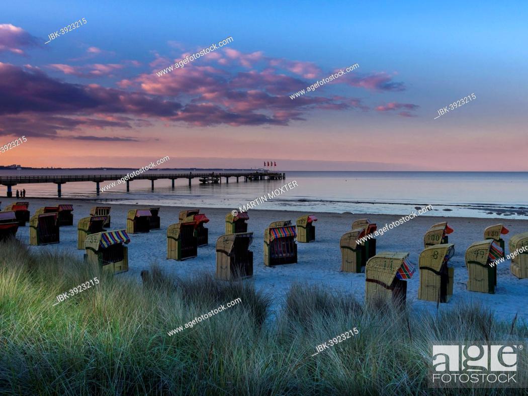 Stock Photo: Beach chairs on the beach at dusk, Bay of Lübeck, Baltic Sea, Scharbeutz, Schleswig-Holstein, Germany.