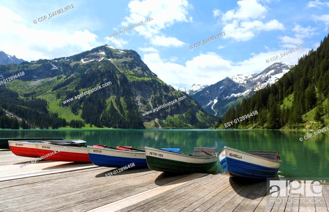 Stock Photo: Boote am Vilsalpsee.