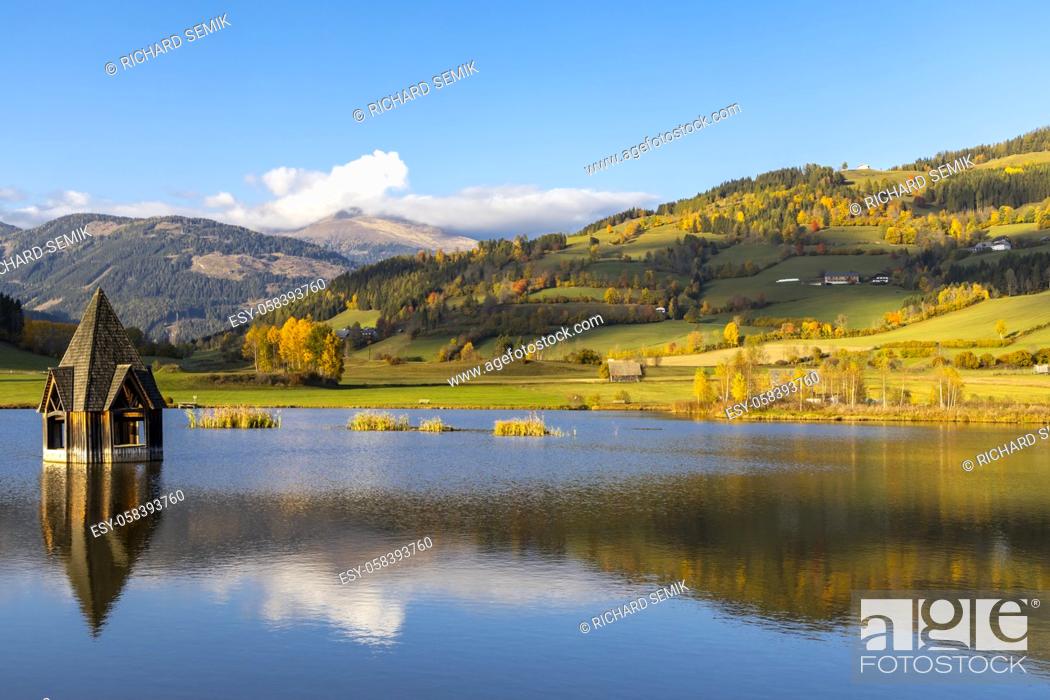 Photo de stock: autumn pond under the mountains, Murau district, . . Styria, Austria.