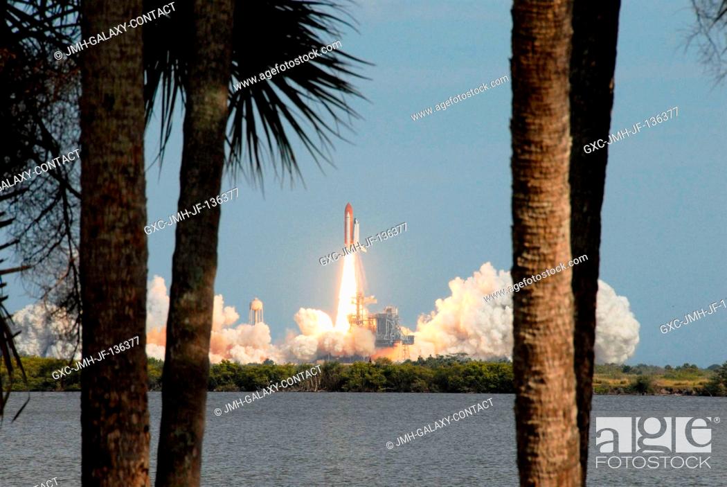 Stock Photo: The Space Shuttle Atlantis and its seven-member STS-122 crew head toward Earth-orbit and a scheduled link-up with the International Space Station (ISS).