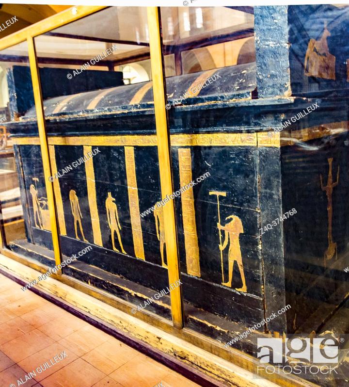 Stock Photo: Egypt, Cairo, Egyptian Museum, from the tomb of Yuya and Thuya in Luxor : Outer coffin of Yuya, canopy on sledge, wood. With figures of Thot.