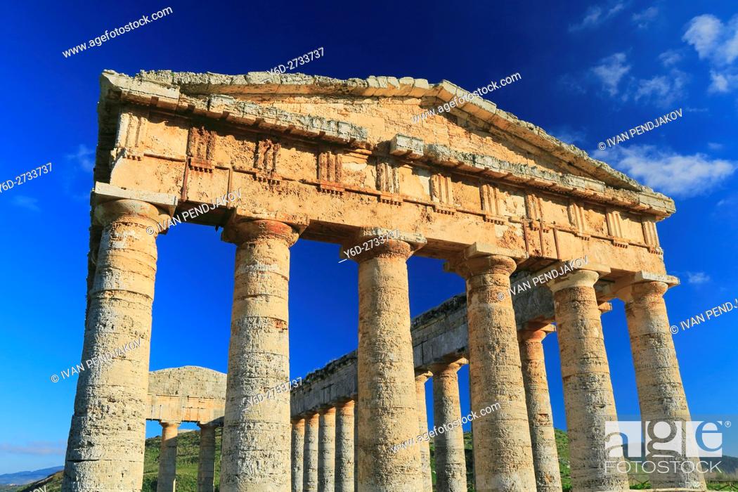 Stock Photo: Temple of Segesta, Sicily, Italy.