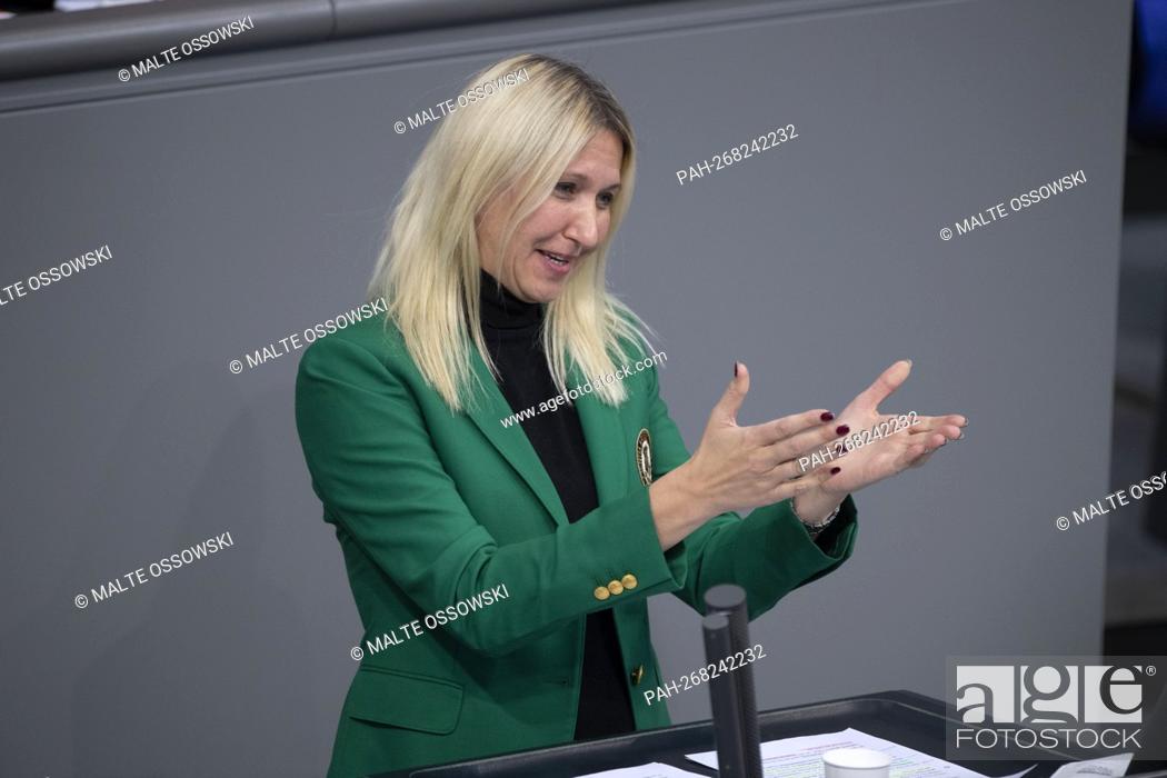 Stock Photo: Dr. Silke LAUNERT, CDU / CSU parliamentary group, during her speech at the 6th plenary session of the German Bundestag, German Bundestag in Berlin.