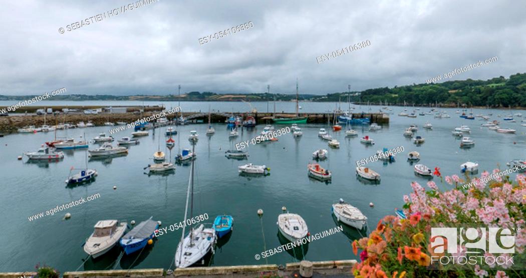 Stock Photo: a landscape of Brittany in summer, France. sea, color of this region in summer.